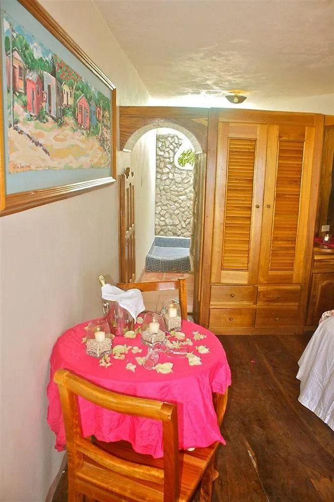 Coral Cove Resort & Spa Negril Jamaica